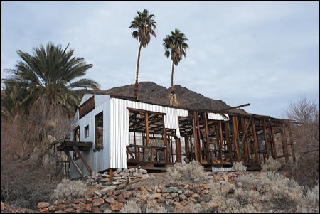 The ruins of a minehouse